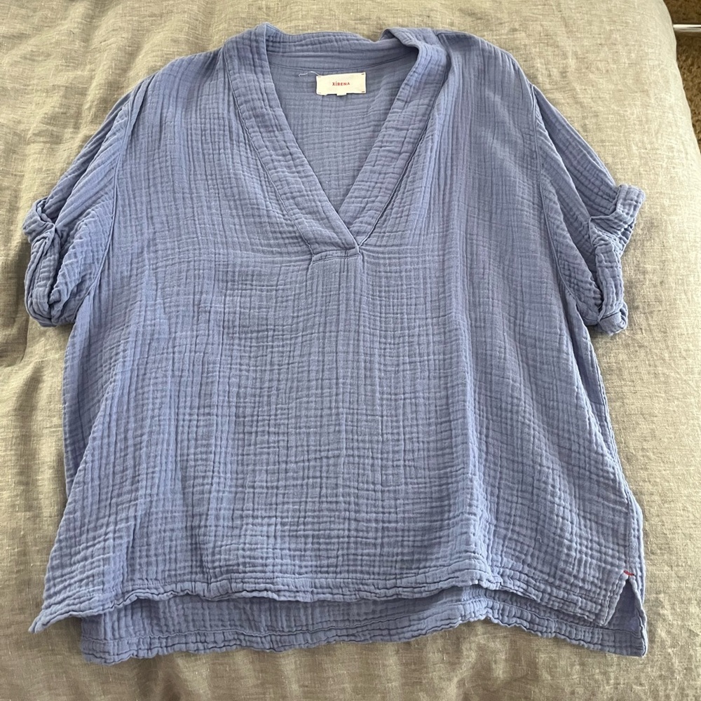 XiRENA Blue Boxy Short Sleeve Blouse